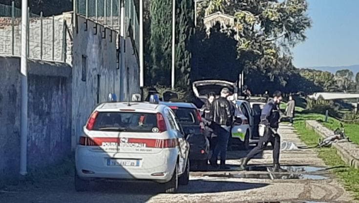 Polcascine, blitz al mercato abusivo del martedì. Giorgio: "Importante diminuzione di illegalità"