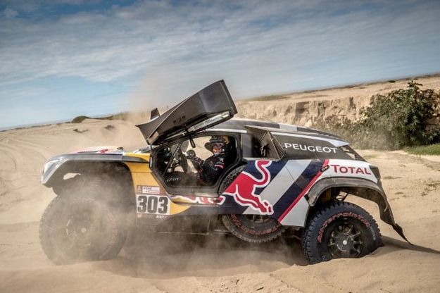 Nuova tripletta Peugeot alla Dakar