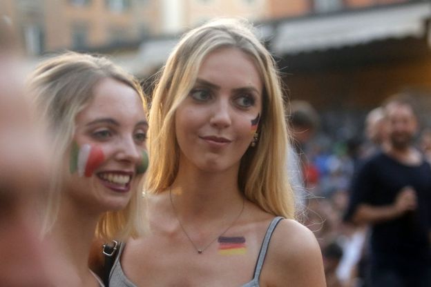 Roma, maxischermi a Trastevere per Italia-Germania