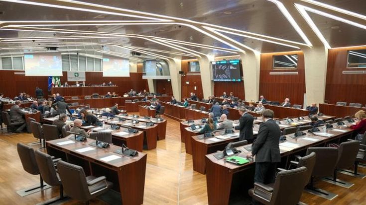 Regione Lombardia, fallisce il blitz delle opposizioni sullo Ius scholae