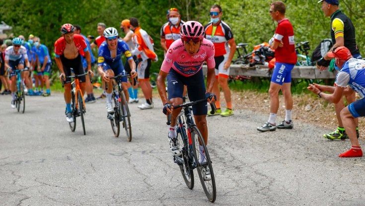 Il Giro d'Italia arriva in piazza Duomo, domenica 30 maggio strade chiuse e mezzi di superficie deviati 