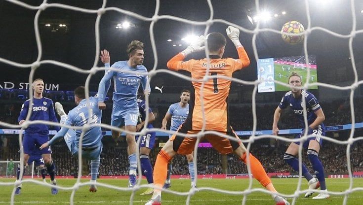 Premier League, Manchester City straripante: il Leeds di Bielsa travolto 7-0