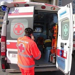 Trieste, precipitano lamiere in fabbrica: operaio muore schiacciato. Proclamato sciopero