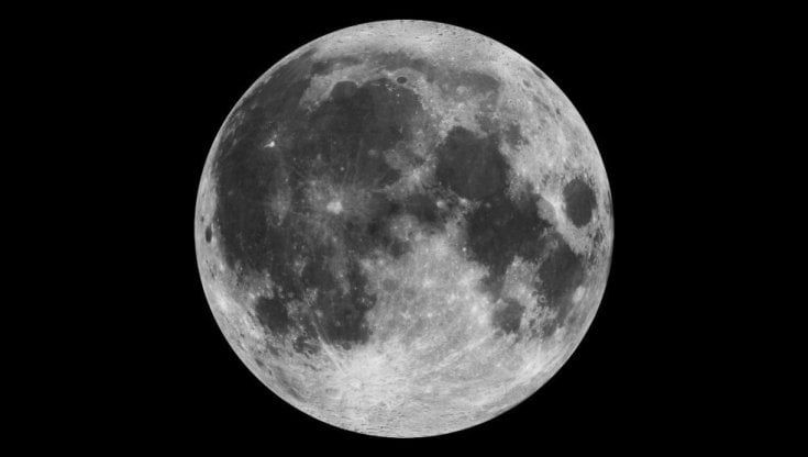 Stasera la Superluna del cervo: ecco cos'è, perché si chiama così, quando e dove vederla