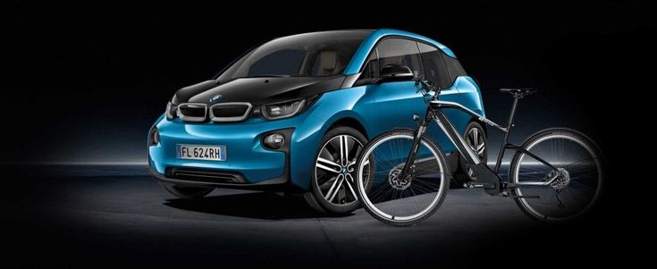 “Black Friday”, Bmw in corsa con l'elettrica