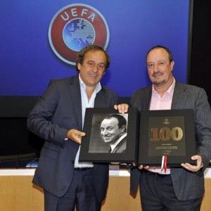 Napoli, allarme rientrato per Higuain. E l'Uefa premia Benitez