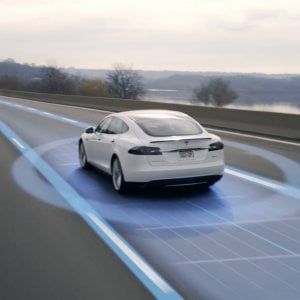 Guida automatica, Tesla punteggio basso in sicurezza