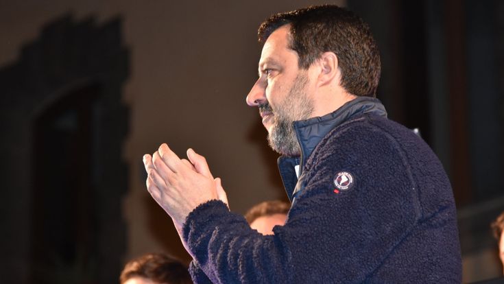 Salvini a Bari per i beni confiscati, ma la metà resta in mano ai clan