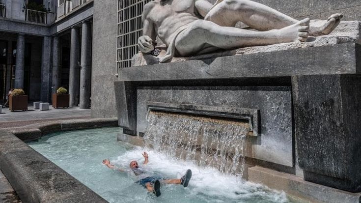 Al Maria Vittoria pazienti sotto lenzuola bagnate per alleviare il caldo
