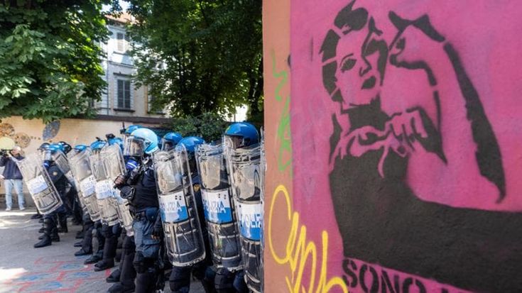 Ex Askatasuna, lite sul riutilizzo tra comitato e Comune: “Nessun passo indietro”