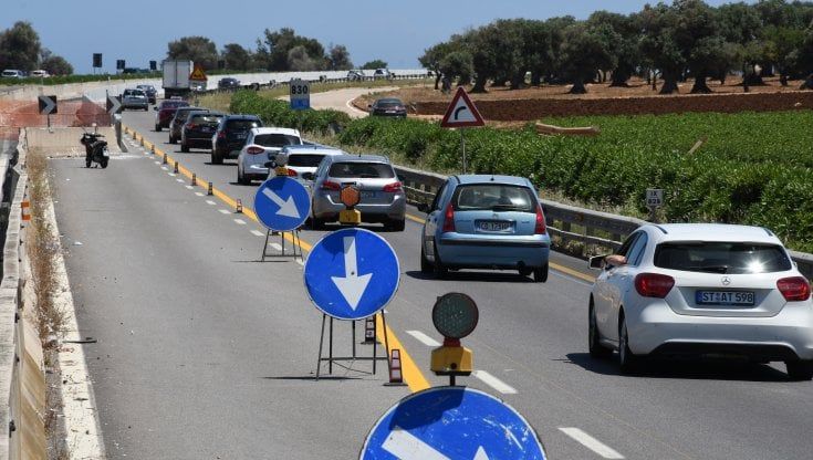 Statale 16 in tilt, la Regione Puglia pronta a chiedere i danni. "Risarcimento per i cittadini"