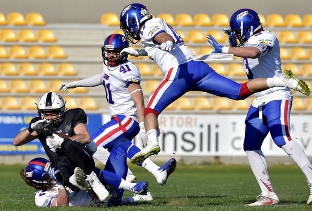 Debutto amaro delle Pantere di Parma: al Lanfranchi vince Bolzano 