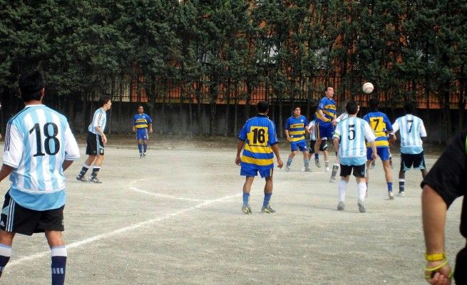 Offese razziste in campoquattro denunciati