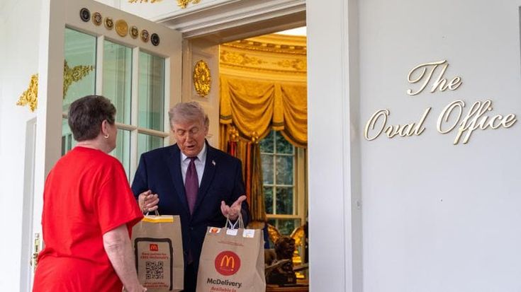 Trump: “Il Papa fa male alla Chiesa, preferisco il suo fratello Maga”