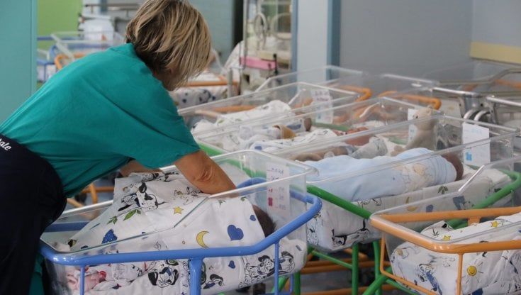 Milano, l'inverno demografico nei mesi del primo lockdown: "Ma la denatalità c'era già"