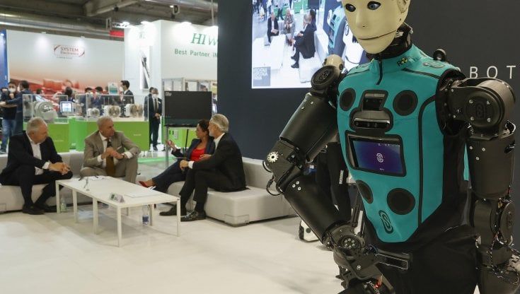 Lavoro, sanità, casa e negozi: il futuro dei robot è già tra noi