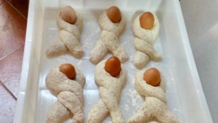 Celle di Bulgheria, no alle uova di Pasqua: il sindaco dona agli studenti il “Viccio” e la “Pzinne”