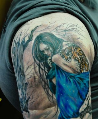 Roma, tatuaggi al femminile con "The other side of the ink"