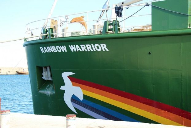 Rinnovabili, parte da bari tour della Rainbow Warrior