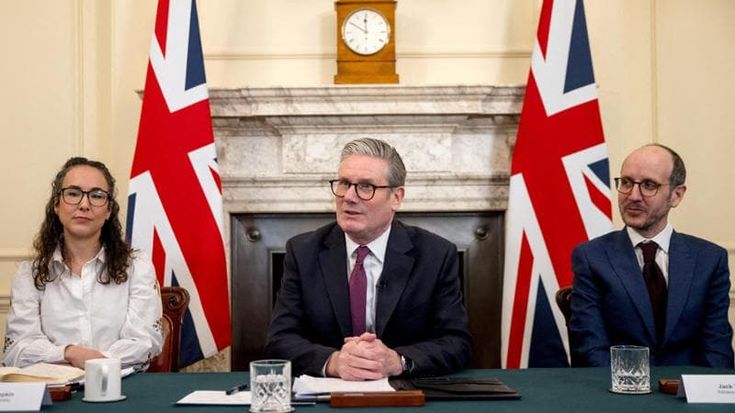 “Adolescence”, la decisione di Starmer: “La serie sarà mostrata nelle scuole britanniche”