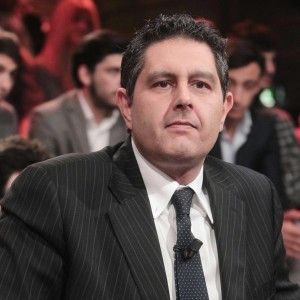 Toti in trasferta e la diplomazia dell'sms "Grazie Casini, <br />ora lavoriamo insieme"