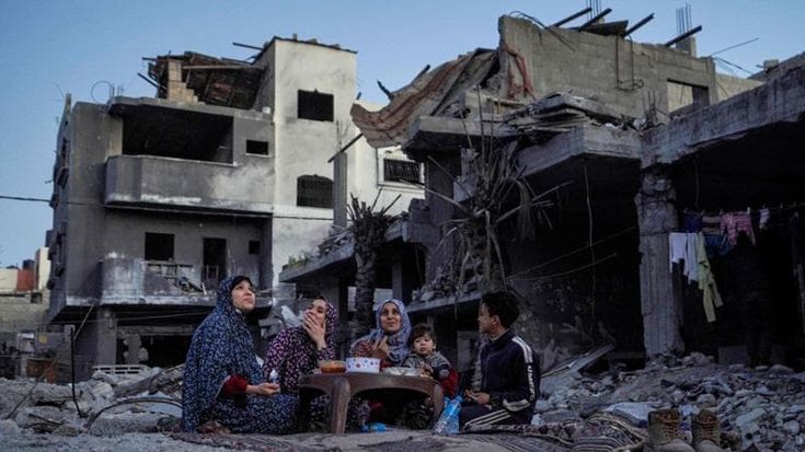 Bloccati gli aiuti a Gaza, ora si cercano mediatori. L’Idf colpisce la base di Issa, numero 3 di Hamas