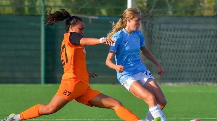 Niente rinnovo a calciatrice incinta, la Lazio dovrà risarcire Maja Gothberg