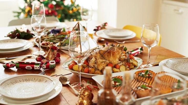 Natale e spreco alimentare: il costo invisibile arriva fino a 90 euro a famiglia