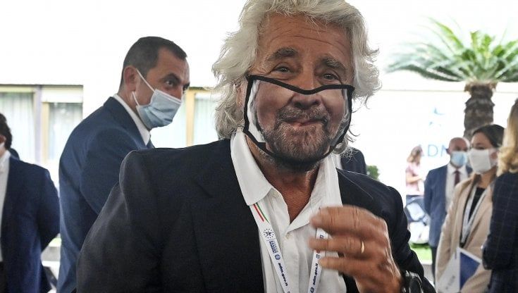 M5S, ecco le nuove regole per le restituzioni:  ogni mese gli eletti verseranno 1500 euro su un conto dedicato