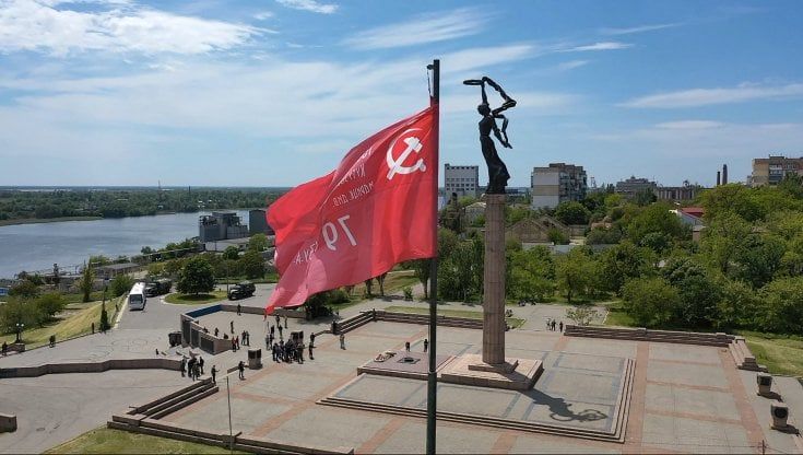 Putin offre passaporti russi nelle città ucraine occupate