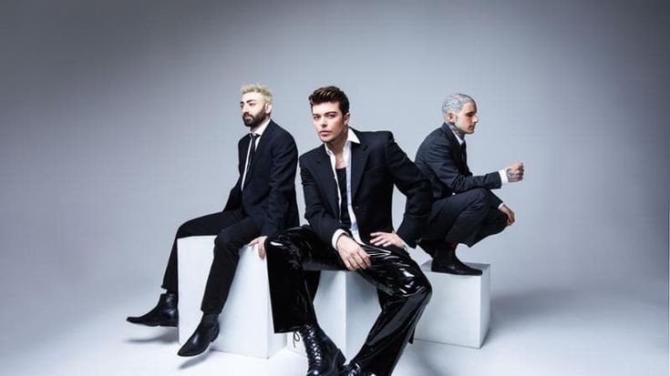 The Kolors, la prima volta al Forum con ospite Geolier: da Un ragazzo una ragazza a Italodisco, i pezzi in scaletta