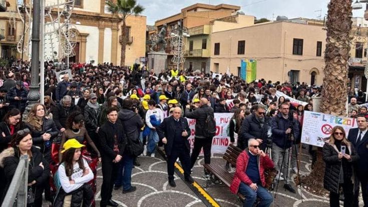 Casteldaccia, sabato in piazza per la pace. Lo Monaco: “Manifestare è fare battaglia antimafia”