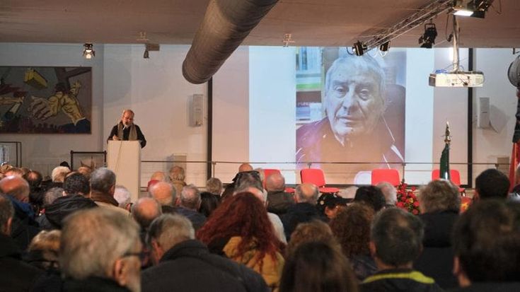 Bella Ciao e musica classica, l'addio di Genova a Danilo Oliva nel suo Cap