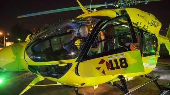 Sta per partorire, l'elisoccorso notturno la porta da Porretta al Maggiore di Bologna in 19 minuti