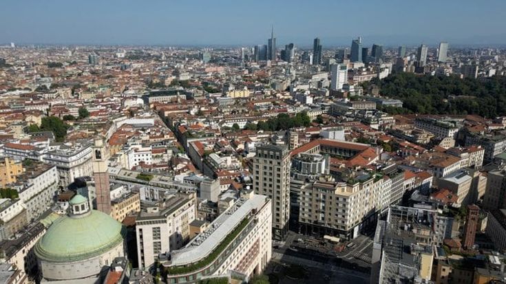 Immobiliare a Milano, corsa continua: 11mila euro al metro quadro per comprare casa in centro città