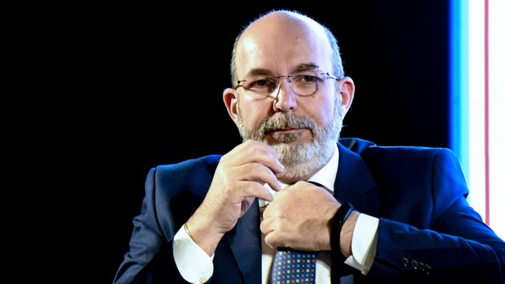 Il Movimento 5 Stelle senza leadership diviso tra Responsabili e rimpasto