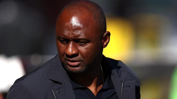 Genoa, clamoroso dietrofront: Vieira se ne va, in panchina Criscito