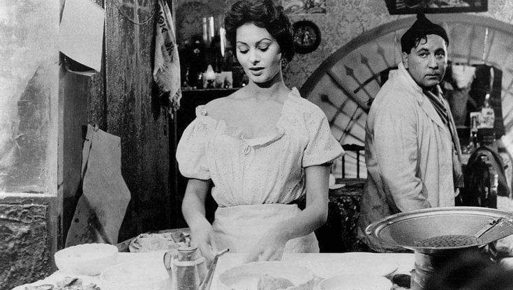 Pane, amore e... Sophia Loren, la diva che ha incarnato la nostra voglia di cibo