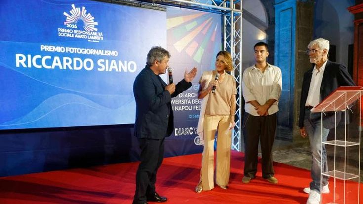 Napoli, Premio Lamberti a Riccardo Siano: “La sua arte nelle foto”