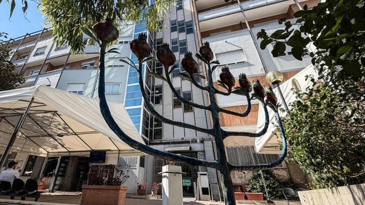 Furto di fentanyl all’ospedale Israelitico: il pasticcio delle chiavi clonabili. E non ci sono video