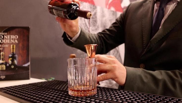 Se l'aperitivo è all'aceto balsamico: il cocktail che rompe i canoni
