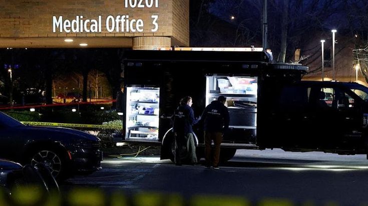 Agenti federali sparano a Portland, feriti marito e moglie. Il sindaco attacca: “Non possiamo restare a guardare”