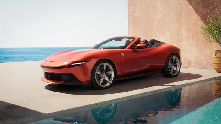 Ferrari Amalfi Spider, la bella scoperta con la capote in tela
