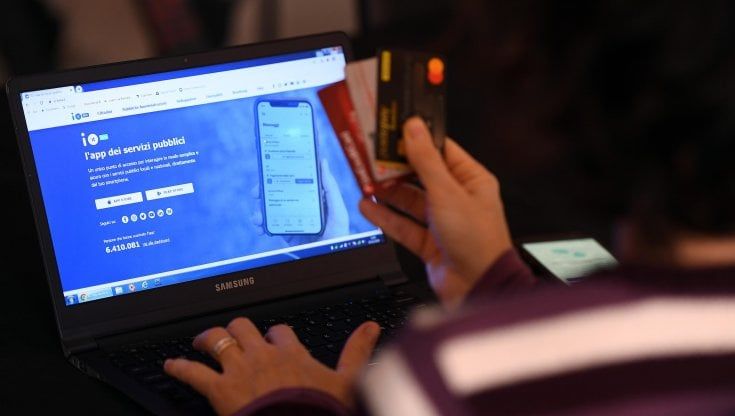 M5S contro la fine del cashback, Draghi però conferma lo stop 