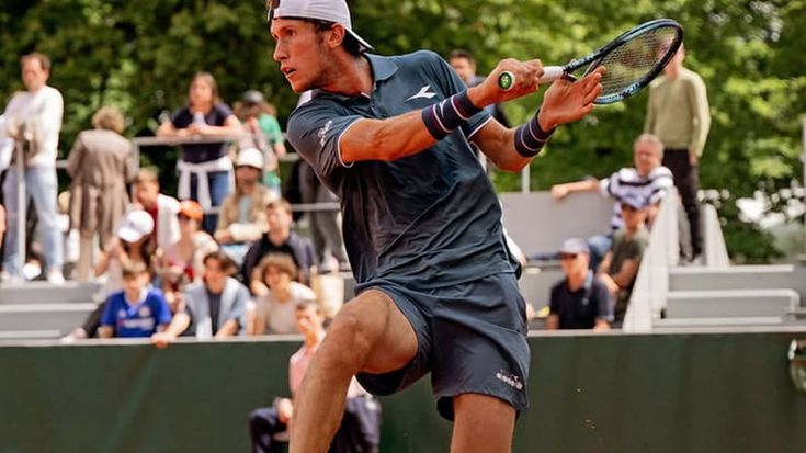 Francesco Maestrelli, chi è il talento strappato al calcio che giocherà gli Australian Open