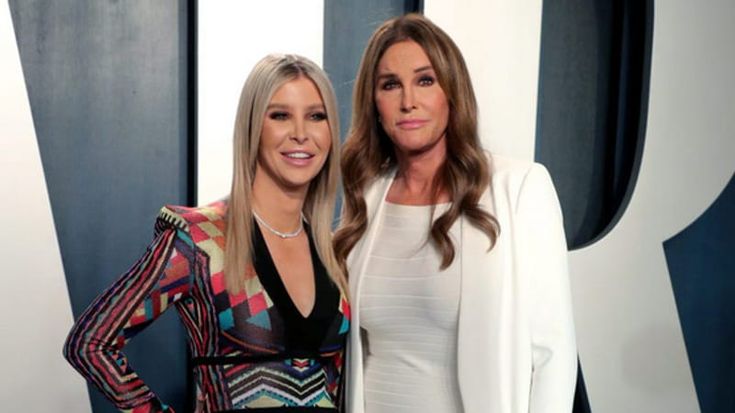 Sophia Hutchins, morta a 29 anni in un incidente d’auto l’amica e manager di Caitlyn Jenner