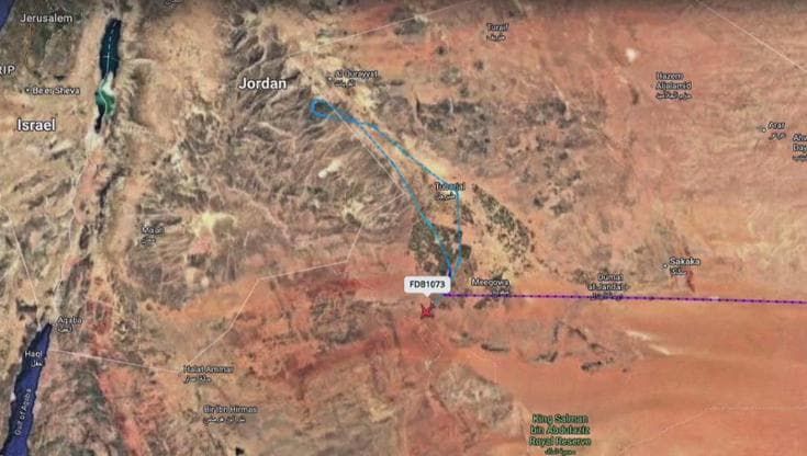 Volo FlyDubay: il tracciato con i cambi di rotta durante l'emergenza a bordo