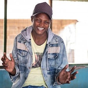 Africa, il "teatro magnetico" con le voci dei ragazzi e delle ragazze del continente che raccontano le sfide del Covid-19