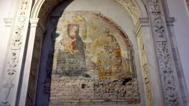 San Giovanni Maggiore Pignatelli, riparato l'affresco "bucato"