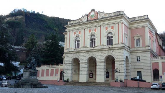 Cosenza, quattro passi nella bellezza di ieri e di oggi